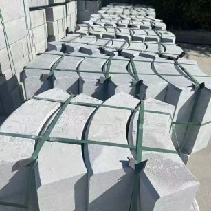 三明 芝麻灰弧形路沿石