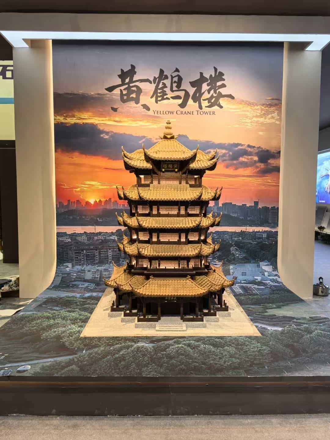 三明仿古石文创作品-黄鹤楼