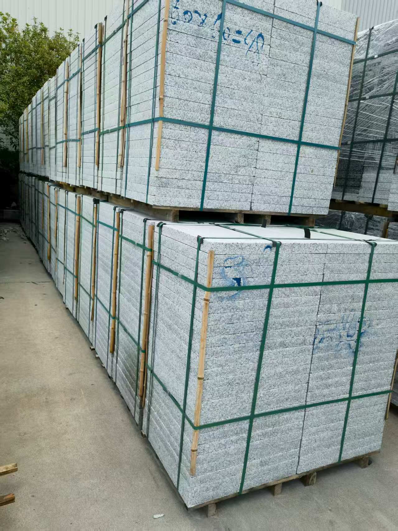 三明 大花芙蓉白火烧成品，市政园林广场地铺石