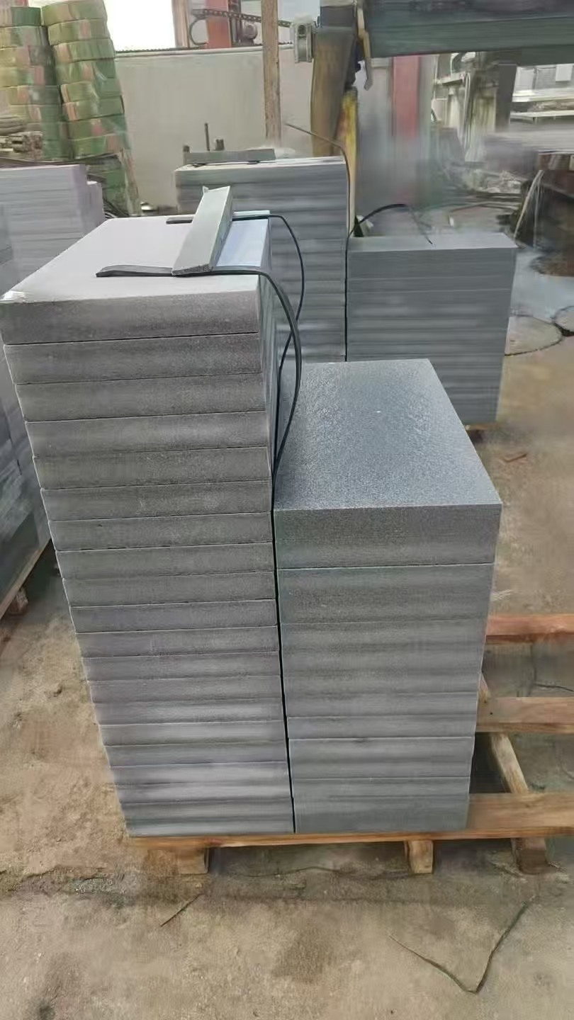 三明 芝麻灰火烧面300*600*50地铺石材